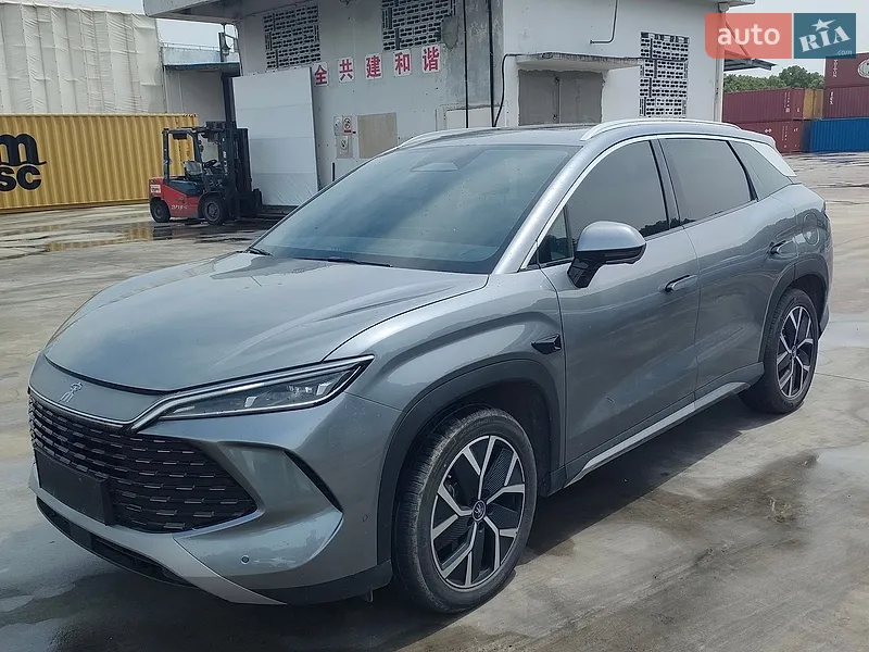 BYD Song L