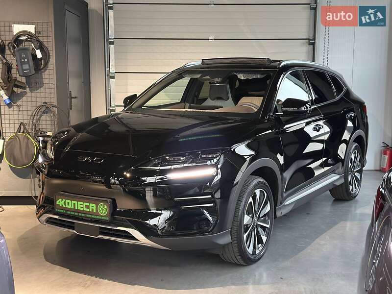 Позашляховик / Кросовер BYD Song Plus 2024 в 