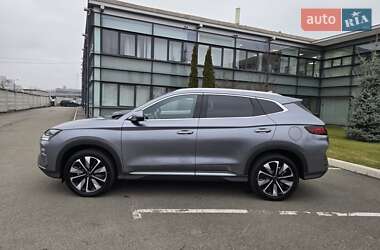 Позашляховик / Кросовер BYD Song Plus 2025 в 