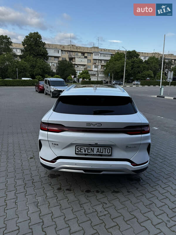 Позашляховик / Кросовер BYD Song Plus 2024 в Чернівцях