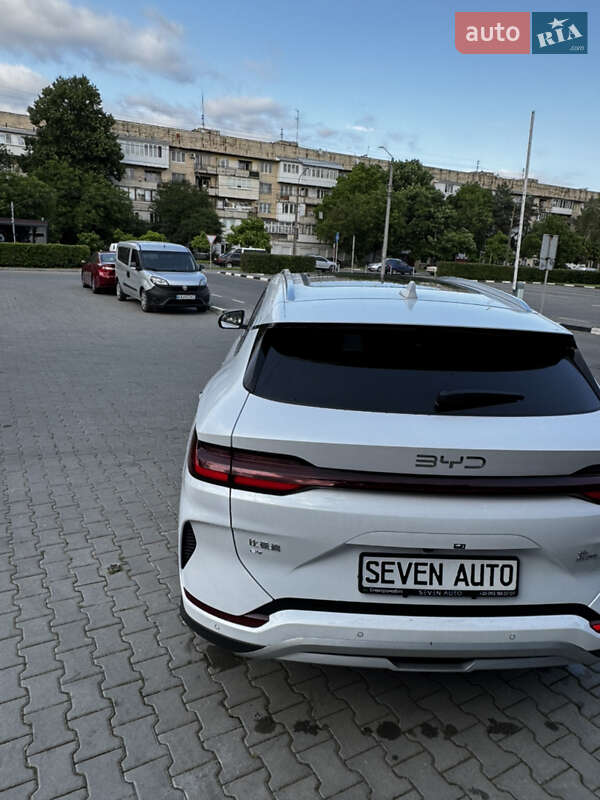 Позашляховик / Кросовер BYD Song Plus 2024 в Чернівцях