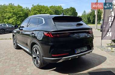 Позашляховик / Кросовер BYD Song Plus 2022 в 