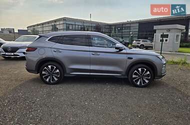 Позашляховик / Кросовер BYD Song Plus 2025 в 