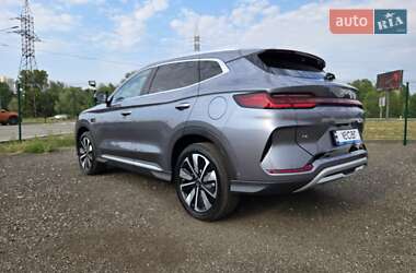 Позашляховик / Кросовер BYD Song Plus 2025 в 