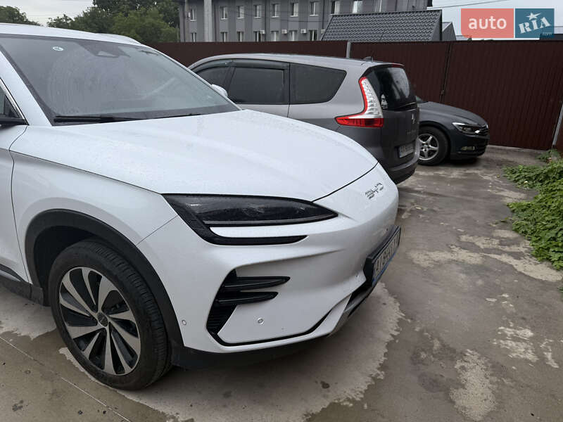 Внедорожник / Кроссовер BYD Song Plus 2023 в 
