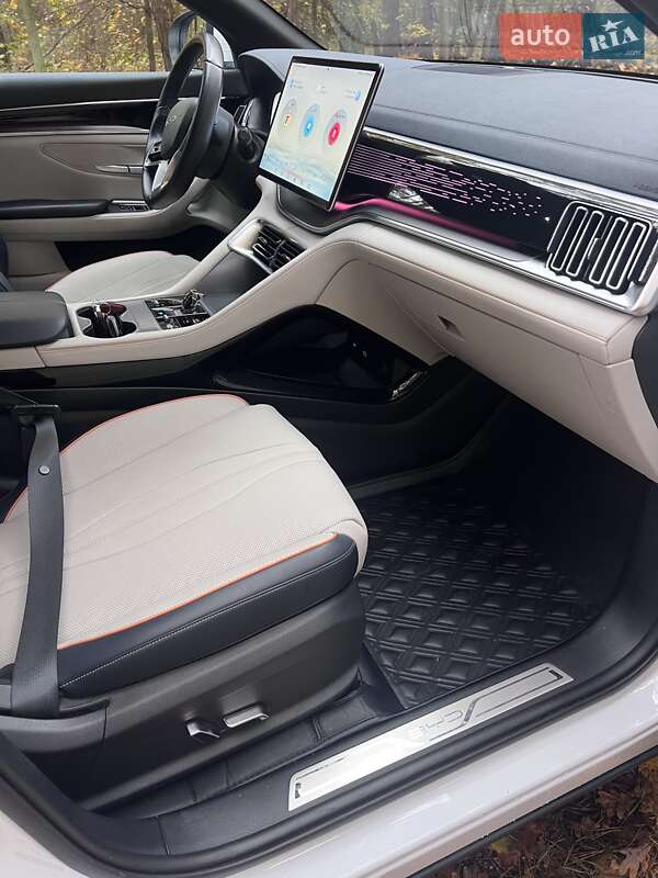 Внедорожник / Кроссовер BYD Song Plus 2023 в Киеве фото 14 Внедорожник / Кроссовер BYD Song Plus 2023 в Киеве