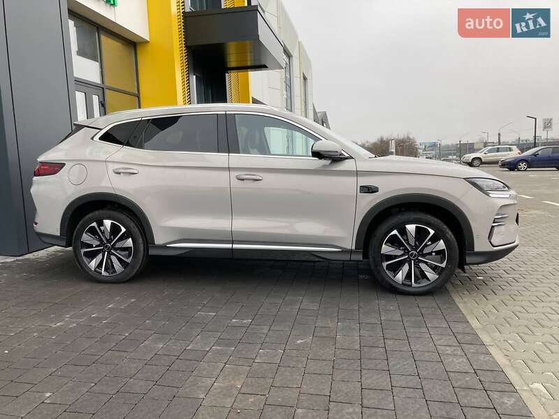 Позашляховик / Кросовер BYD Song Plus 2025 в Львові фото 3 Позашляховик / Кросовер BYD Song Plus 2025 в Львові