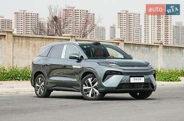 Позашляховик / Кросовер BYD Tang L 2025 в 
