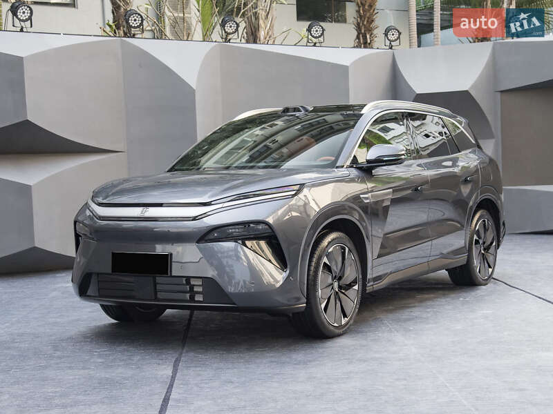 BYD Tang L 2025