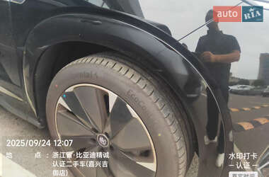 Позашляховик / Кросовер BYD Tang L 2025 в 