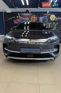 Позашляховик / Кросовер BYD Tang 2024 в 