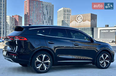 Позашляховик / Кросовер BYD Tang 2022 в 
