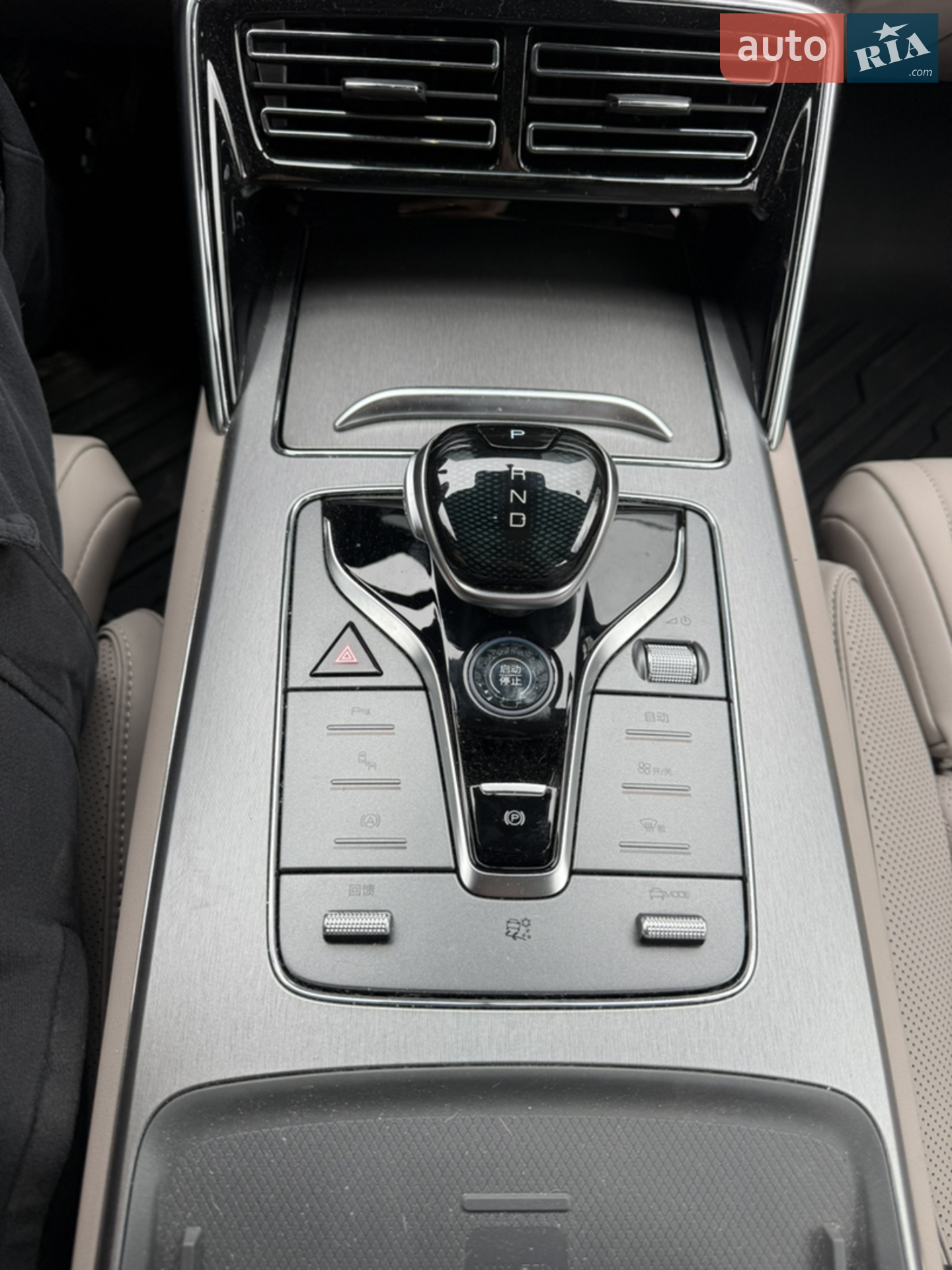 2024 BYD Tang - мініатюра 15