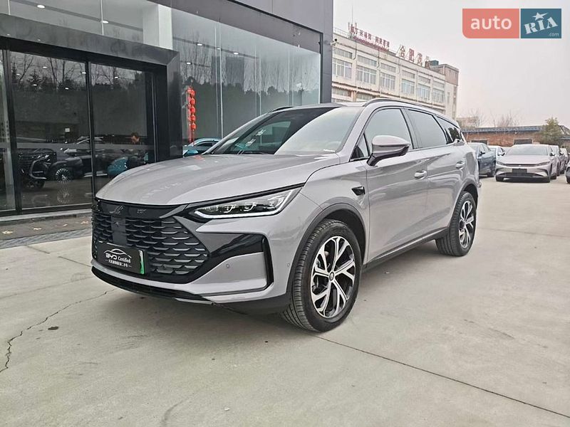 BYD Tang 2025