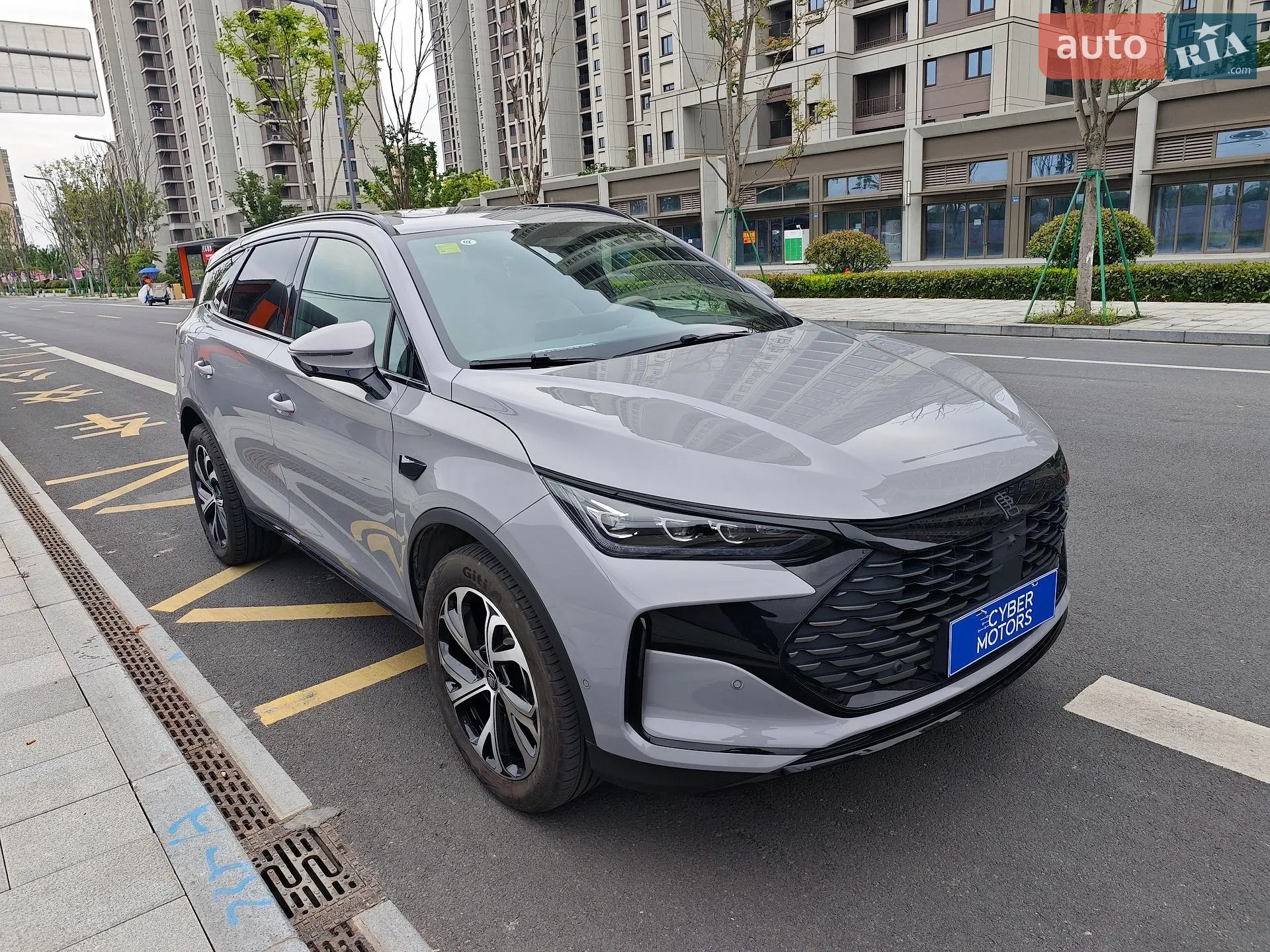 2025 BYD Tang - фото 1