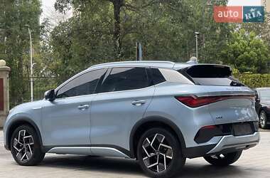 Внедорожник / Кроссовер BYD Yuan Plus 2024 в 