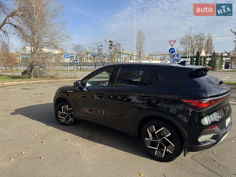 Внедорожник / Кроссовер BYD Yuan Plus 2024 в Киеве