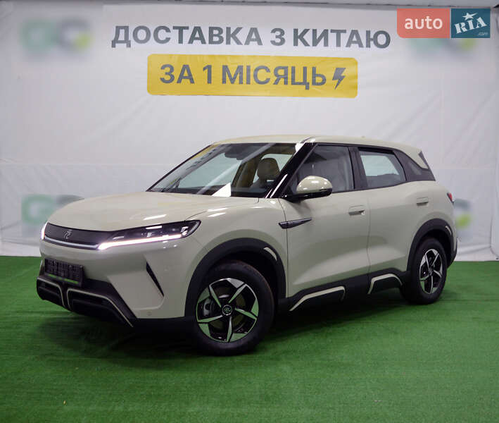 Позашляховик / Кросовер BYD Yuan Up 2024 в 