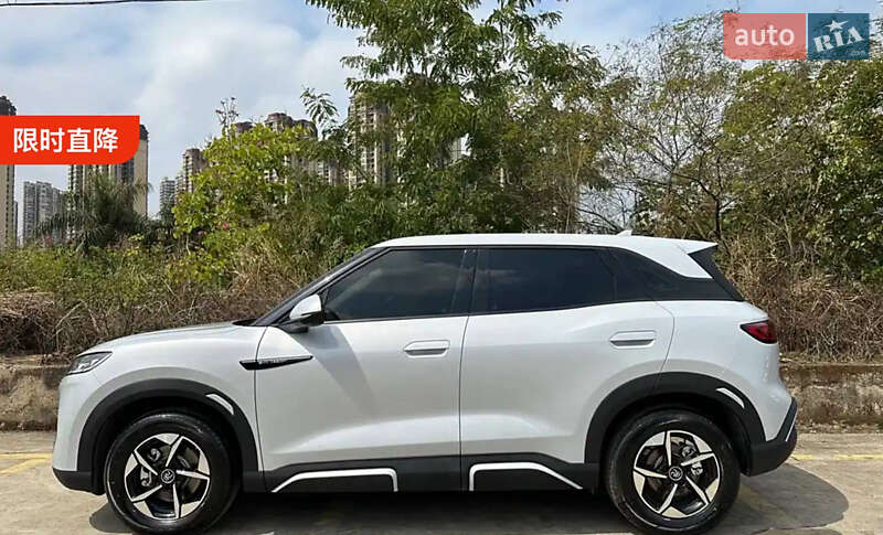 Внедорожник / Кроссовер BYD Yuan Up 2024 в Киеве