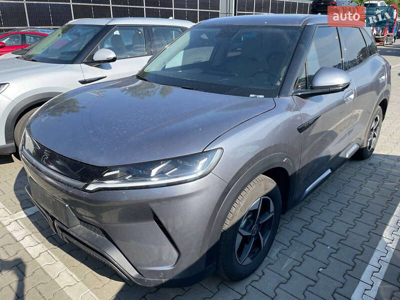 Позашляховик / Кросовер BYD Yuan Up 2024 в 