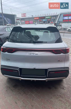 Внедорожник / Кроссовер BYD Yuan Up 2025 в 