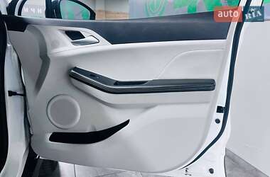 Внедорожник / Кроссовер BYD Yuan 2022 в 