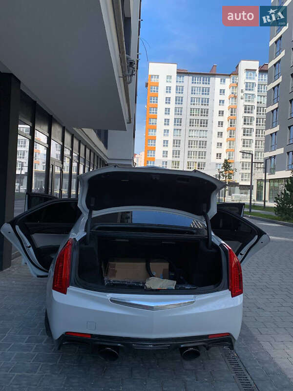 Седан Cadillac ATS 2018 в Львове