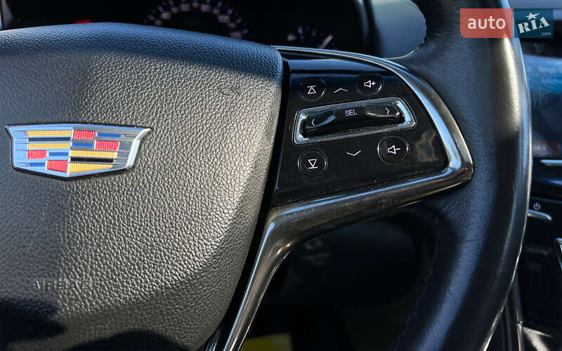 Седан Cadillac ATS 2015 в Львові
