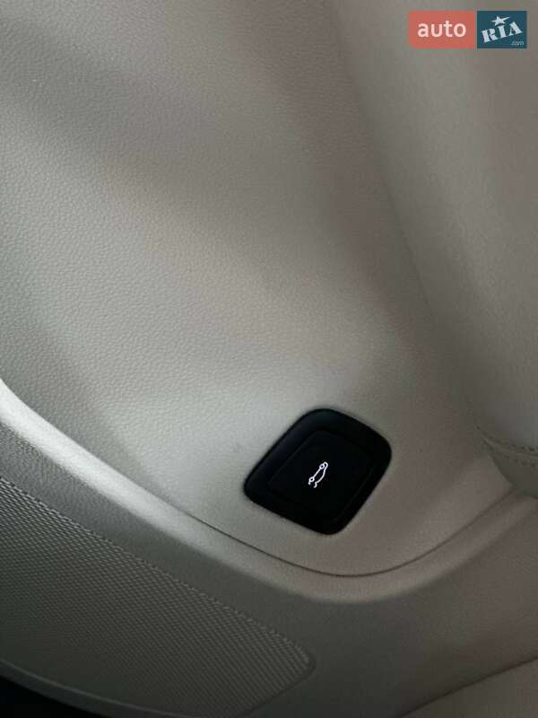 Седан Cadillac CT4 2020 в Киеве фото 35 Седан Cadillac CT4 2020 в Киеве