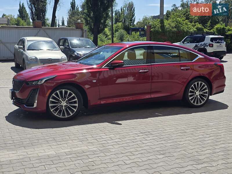 Седан Cadillac CT5 2020 в Кривом Роге
