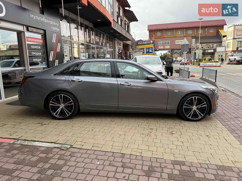 Седан Cadillac CT6 2019 в Львове