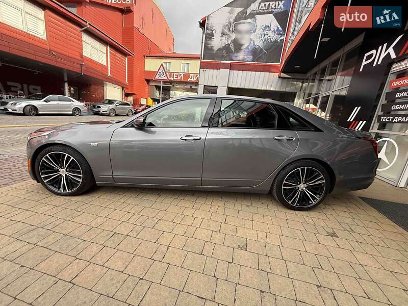 Седан Cadillac CT6 2019 в Львове