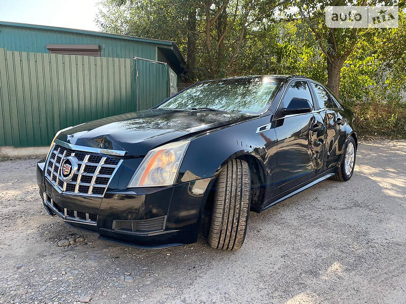 Седан Cadillac CTS 2012 в Львове