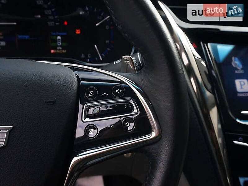 Седан Cadillac CTS 2014 в Чернівцях