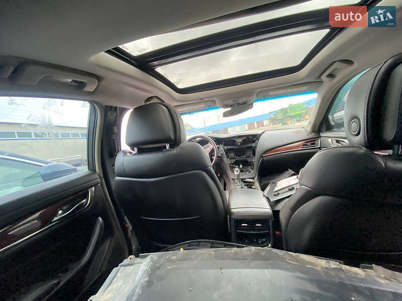 Седан Cadillac CTS 2013 в Новому Бузі