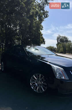 Седан Cadillac CTS 2012 в Львові