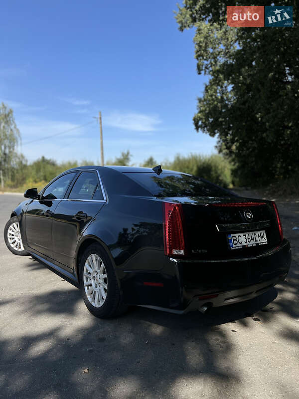 Седан Cadillac CTS 2012 в Львове