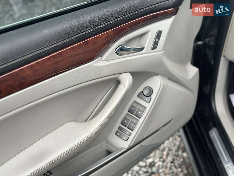 Седан Cadillac CTS 2011 в Пісочині