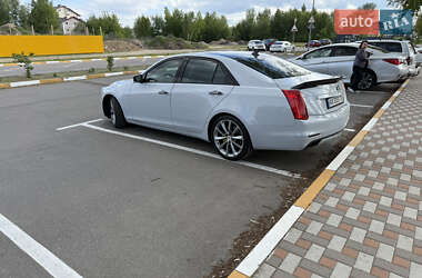 Седан Cadillac CTS 2013 в 