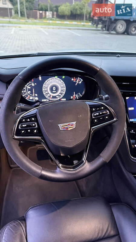 Седан Cadillac CTS 2015 в Буче