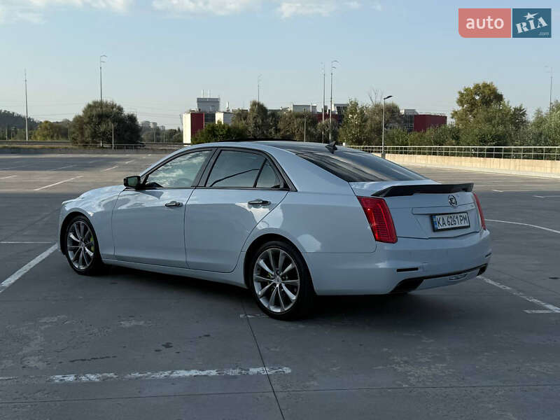 Седан Cadillac CTS 2013 в Киеве