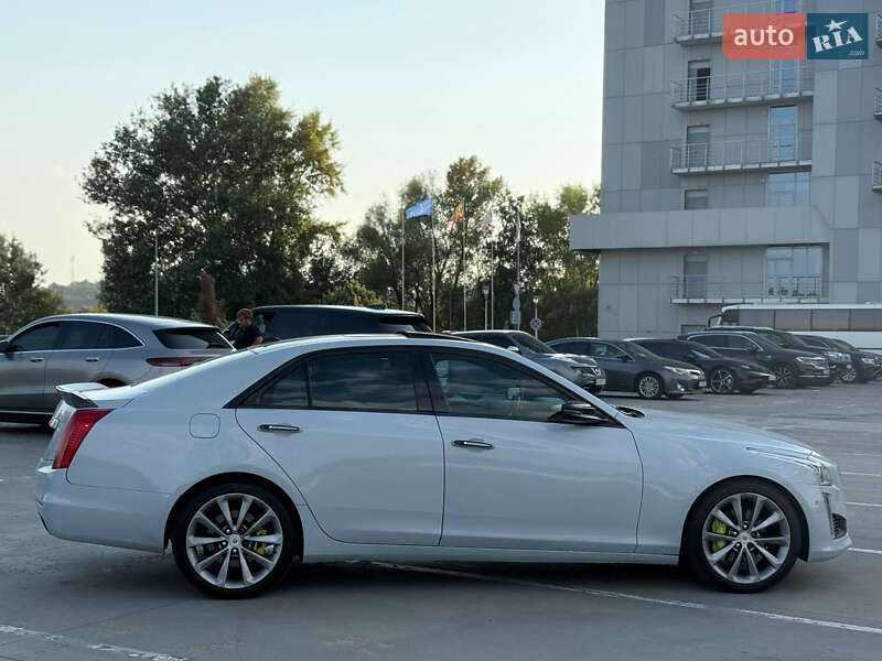 Седан Cadillac CTS 2013 в Киеве