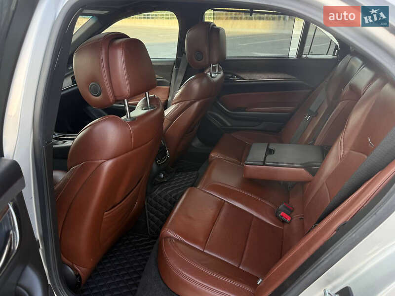 Седан Cadillac CTS 2013 в Киеве