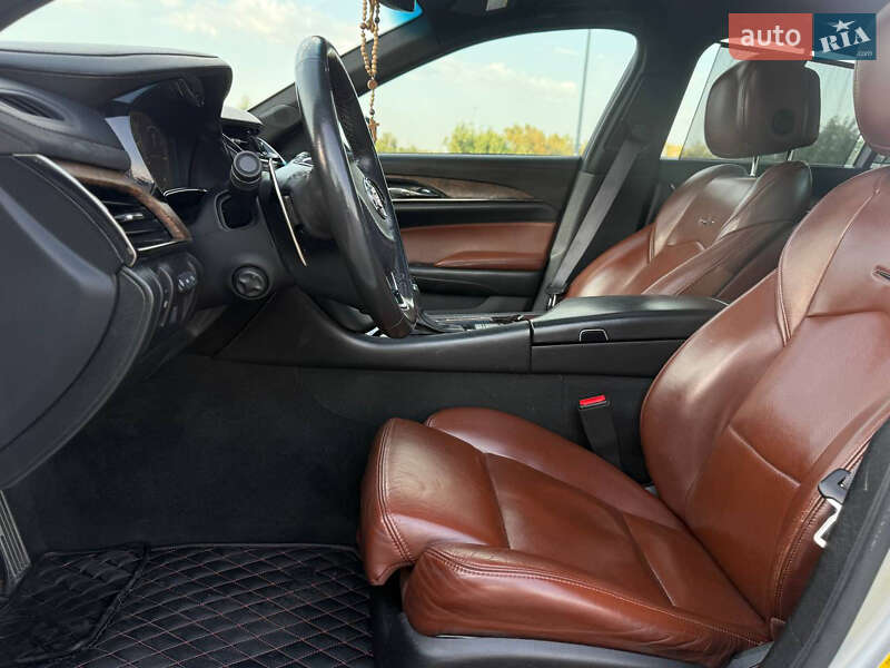 Седан Cadillac CTS 2013 в Киеве
