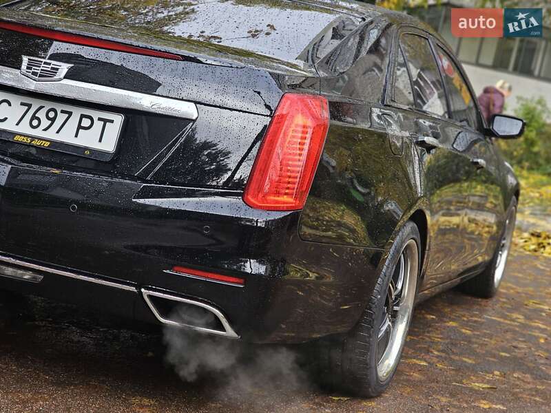 Седан Cadillac CTS 2015 в Львове