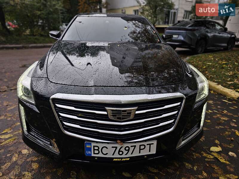 Седан Cadillac CTS 2015 в Львове