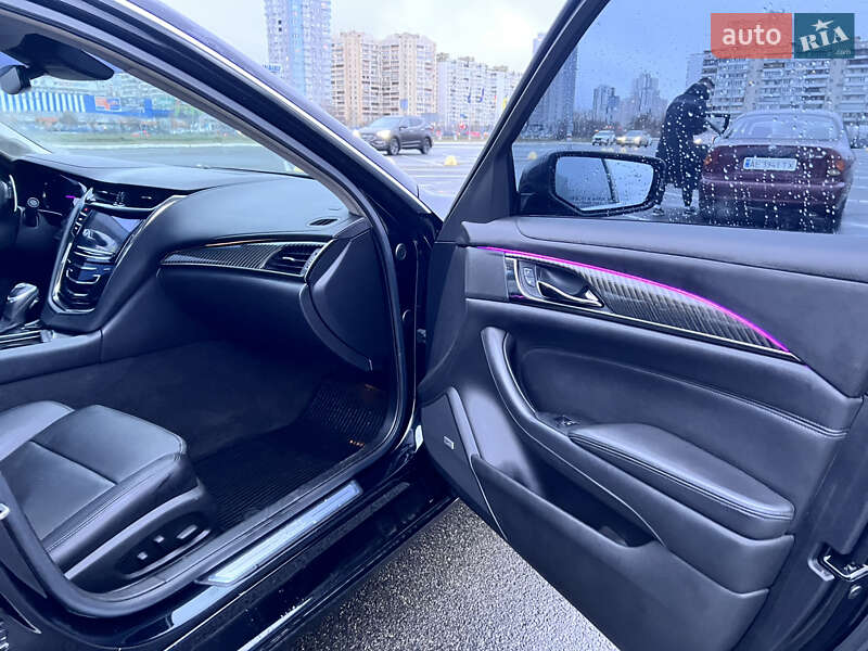 Седан Cadillac CTS 2016 в Киеве