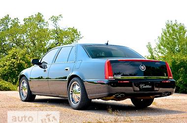 Седан Cadillac DTS 2006 в 