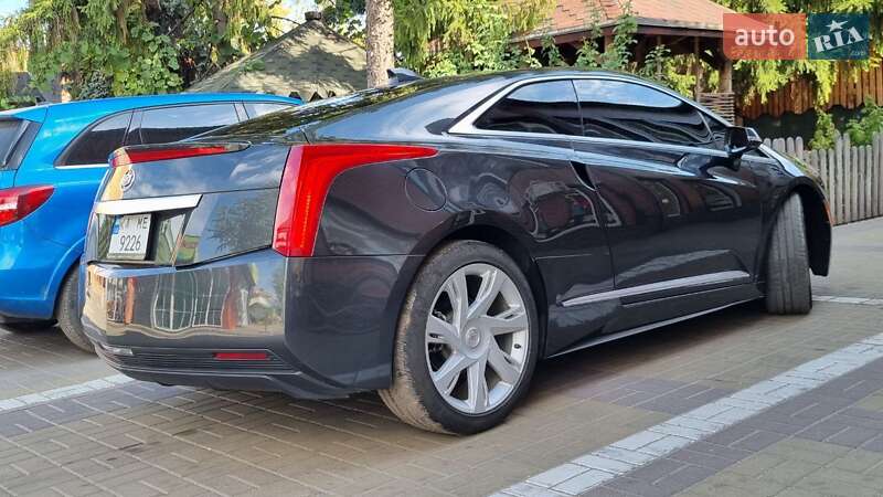 Седан Cadillac ELR 2014 в Чернігові