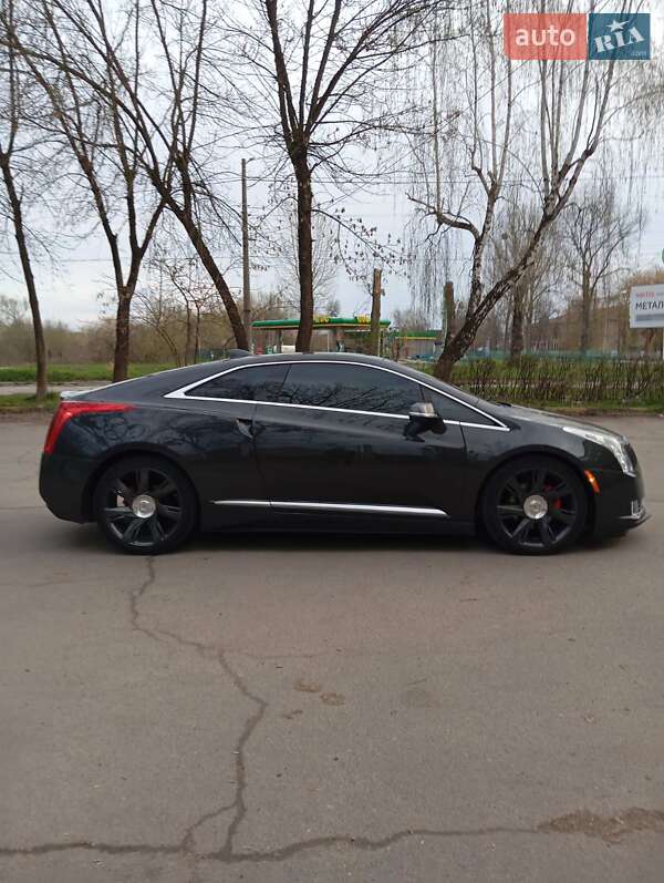 Купе Cadillac ELR 2013 в Ивано-Франковске